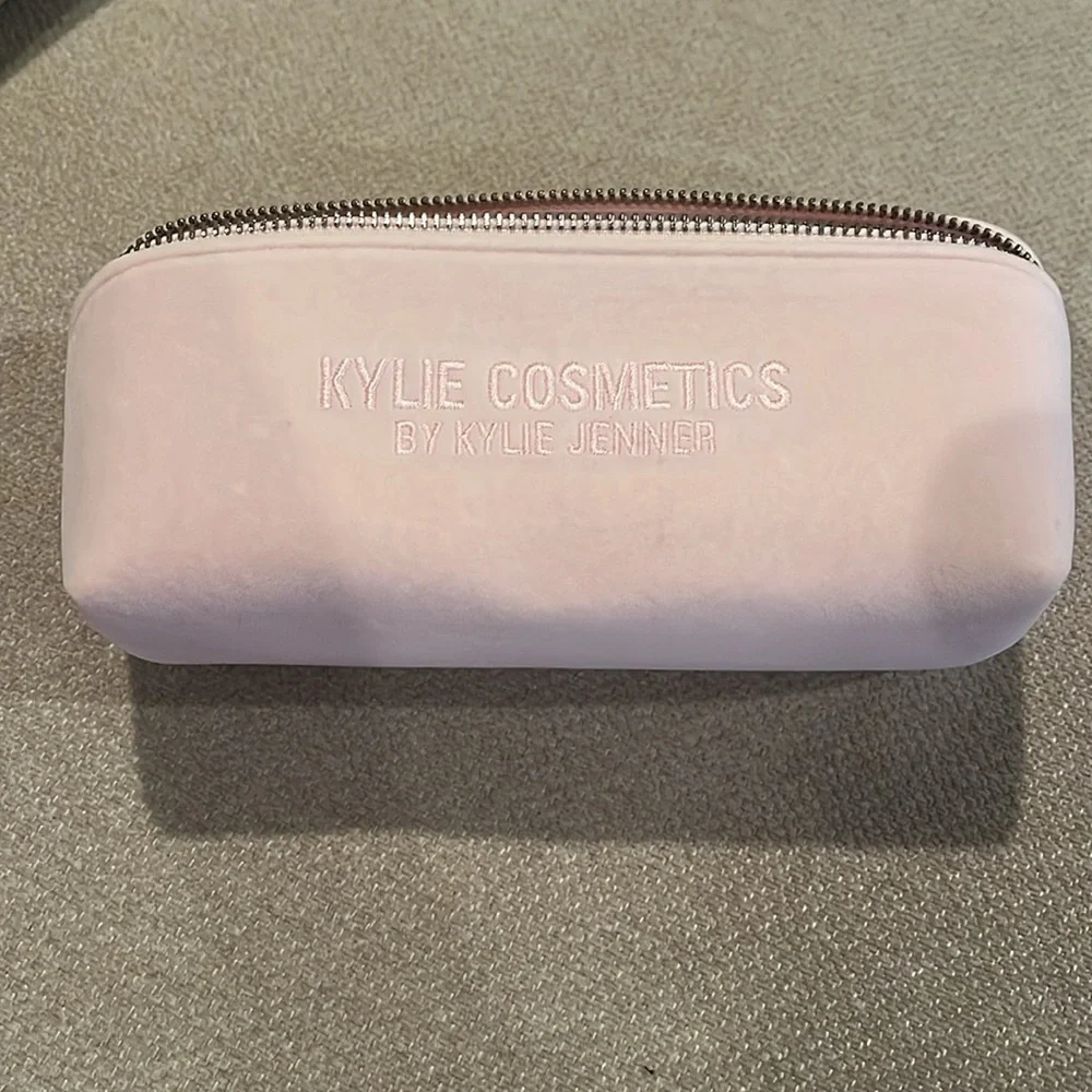Kylie Cosmetics Lip Gloss - Mary Jo K Red
